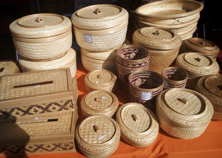 Bisnis Kerajinan Tangan Tradisional